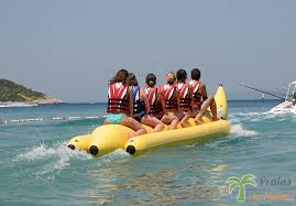 Passeio de banana boat em ponta negra